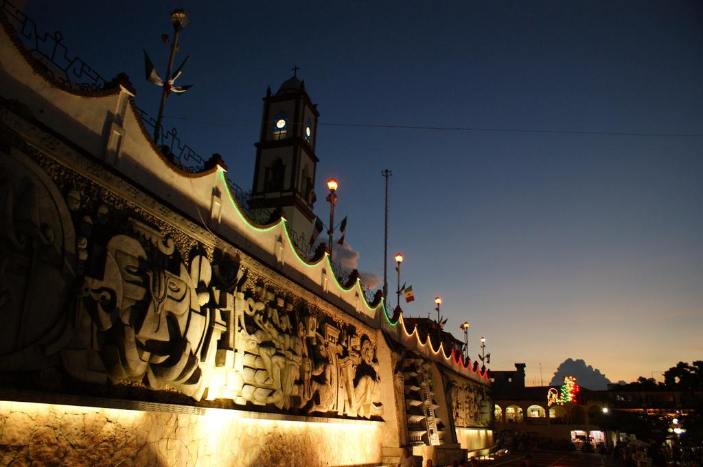 Hotel Blanch Papantla de Olarte Kültér fotó